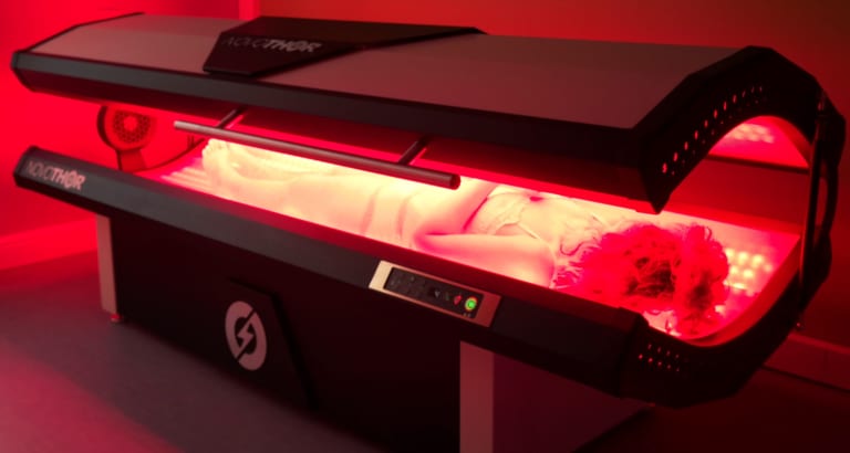 NovoTHOR PBM Therapy Light bed